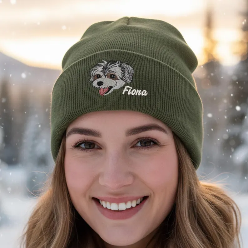 woman wearing beanie